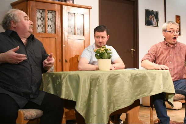 Drei (k)nackige Landfrauen 2023 Fritz Kopetzky